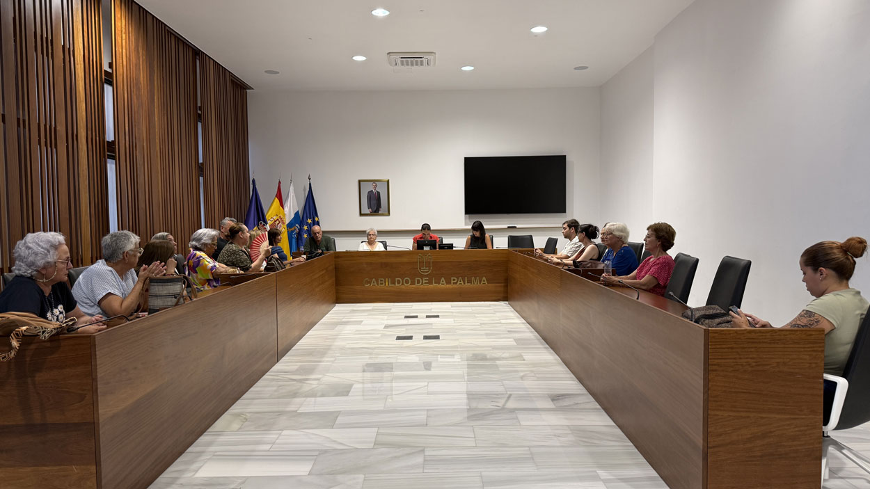 El Cabildo de La Palma implica al sector artesano en la organización de la XXXVII Feria Insular de Artesanía y Alimentación